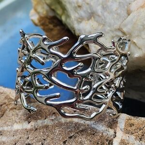 Madewell Jewelry Big Coral Reef Excellent quality Hypoallergenic Surgical Steel